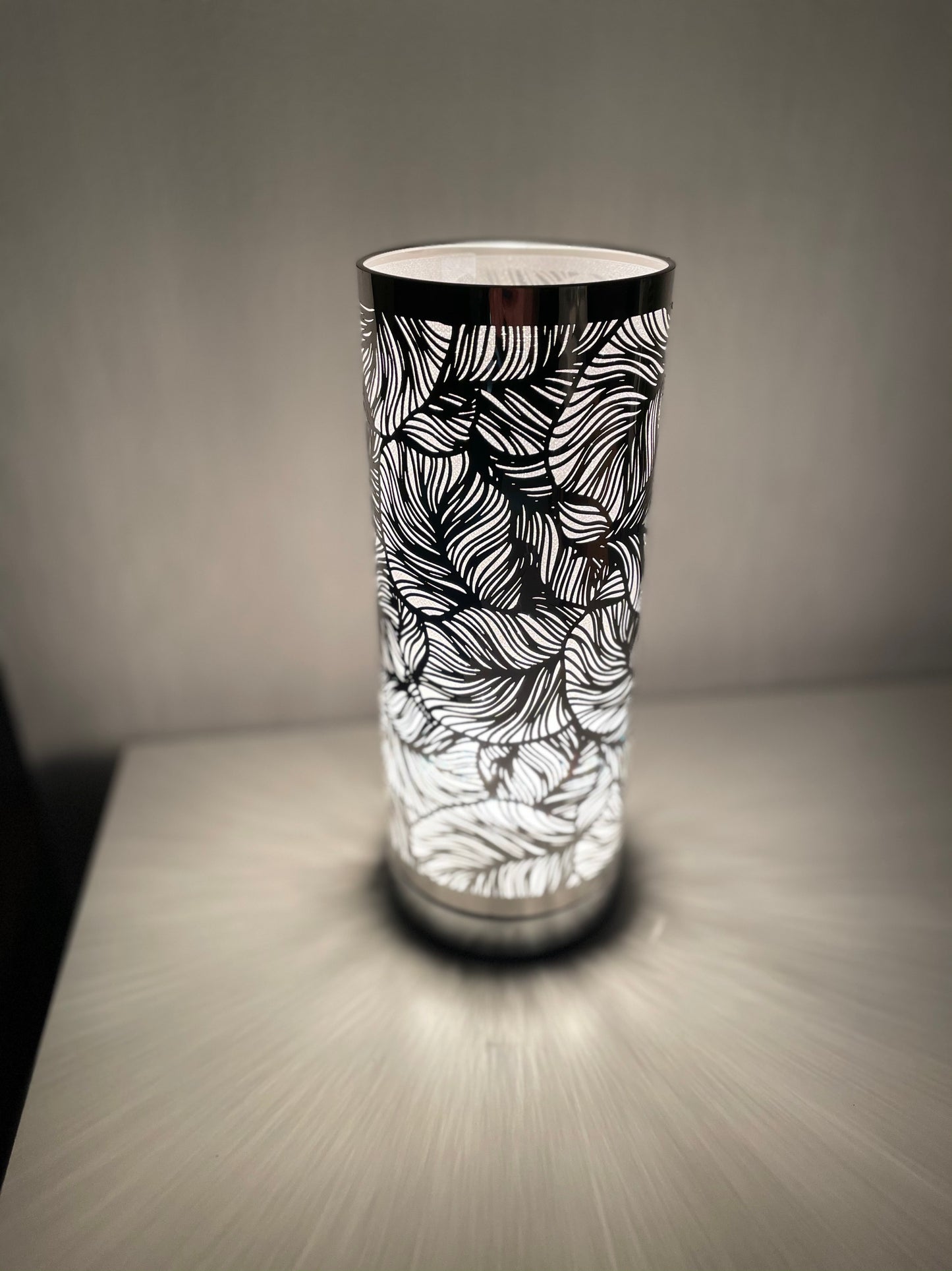 Leaf Style White And Silver Touch Sensitive Aroma Lamp
